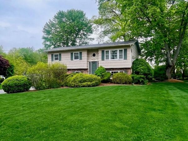 105 Lakewood Drive, Congers, NY 10920