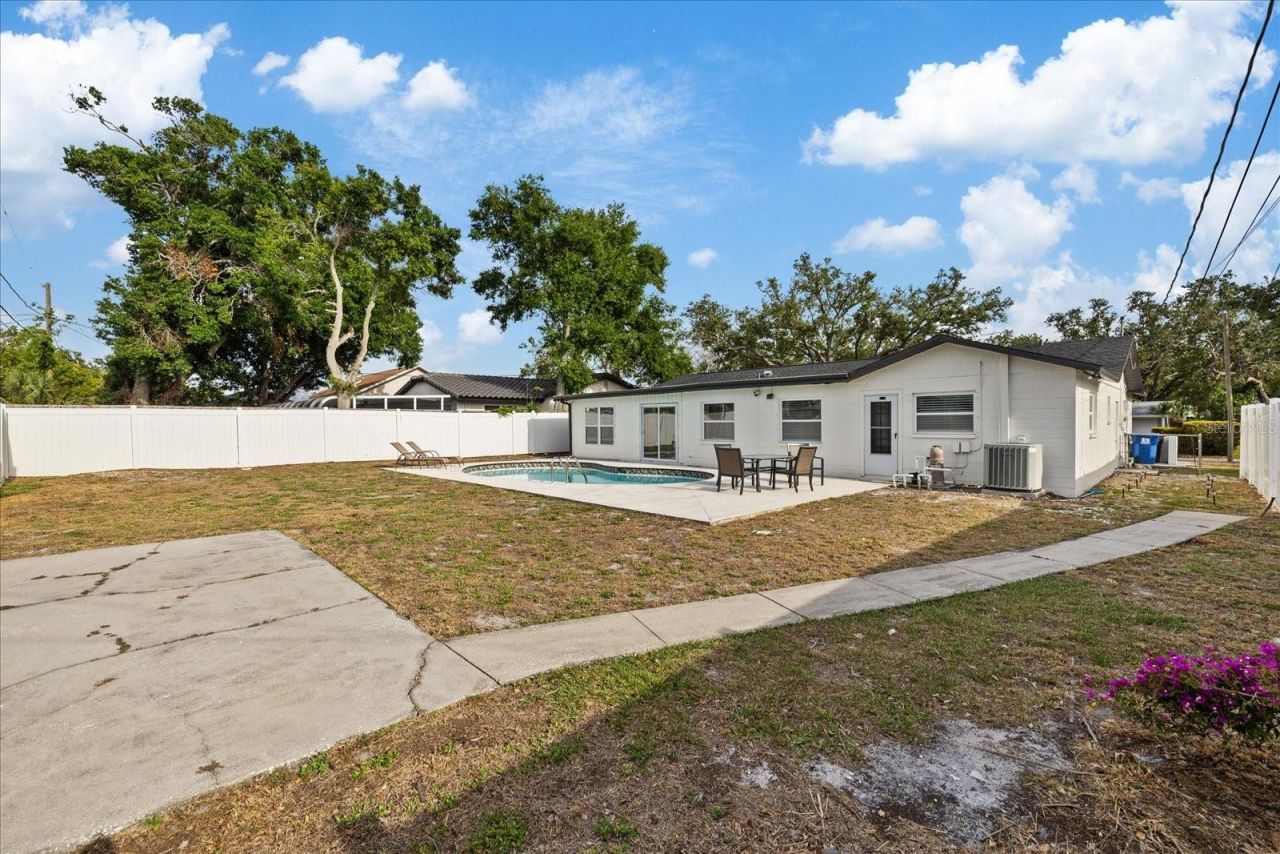2461 69th Avenue S, Saint Petersburg, FL 33712 Photo