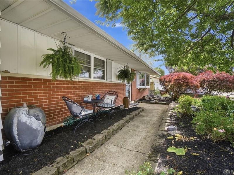 420 Falcon Drive, New Carlisle, OH 45344 Photo 11