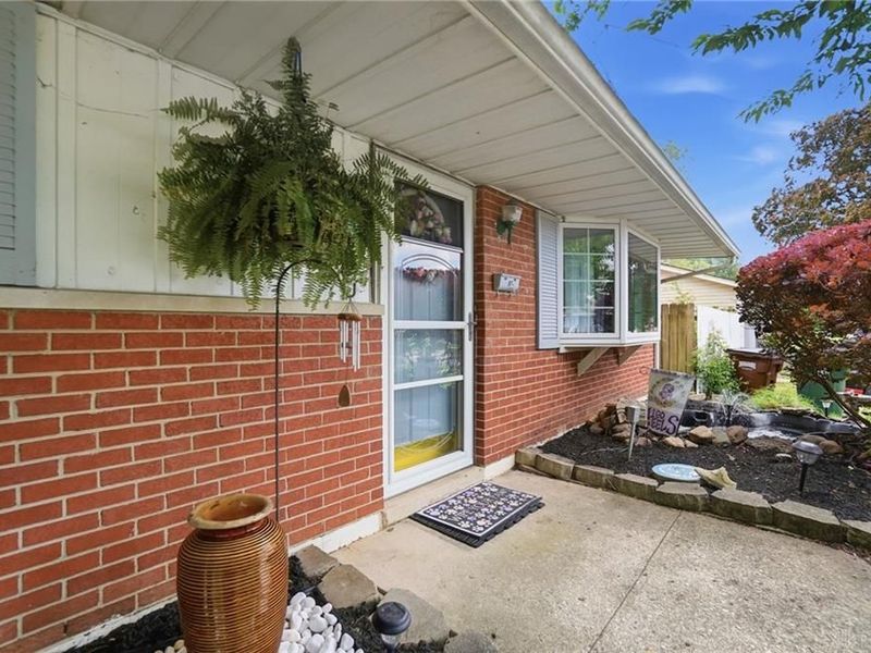 420 Falcon Drive, New Carlisle, OH 45344 Photo 12
