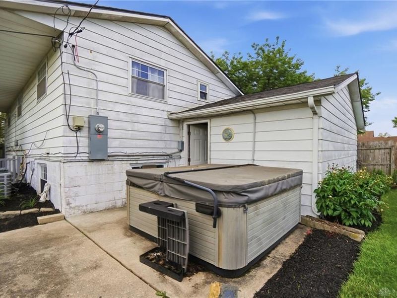 420 Falcon Drive, New Carlisle, OH 45344 Photo 44