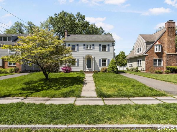 77 Newport, West Hartford, CT 06107