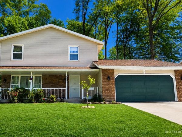 4810 Stauffer Avenue SE, Grand Rapids, MI 49508