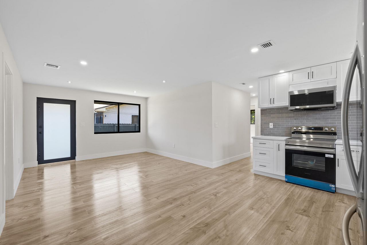 1522 NW 41st Street, Miami, FL 33142 Photo