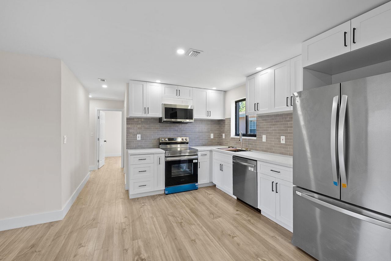 1522 NW 41st Street, Miami, FL 33142 Photo