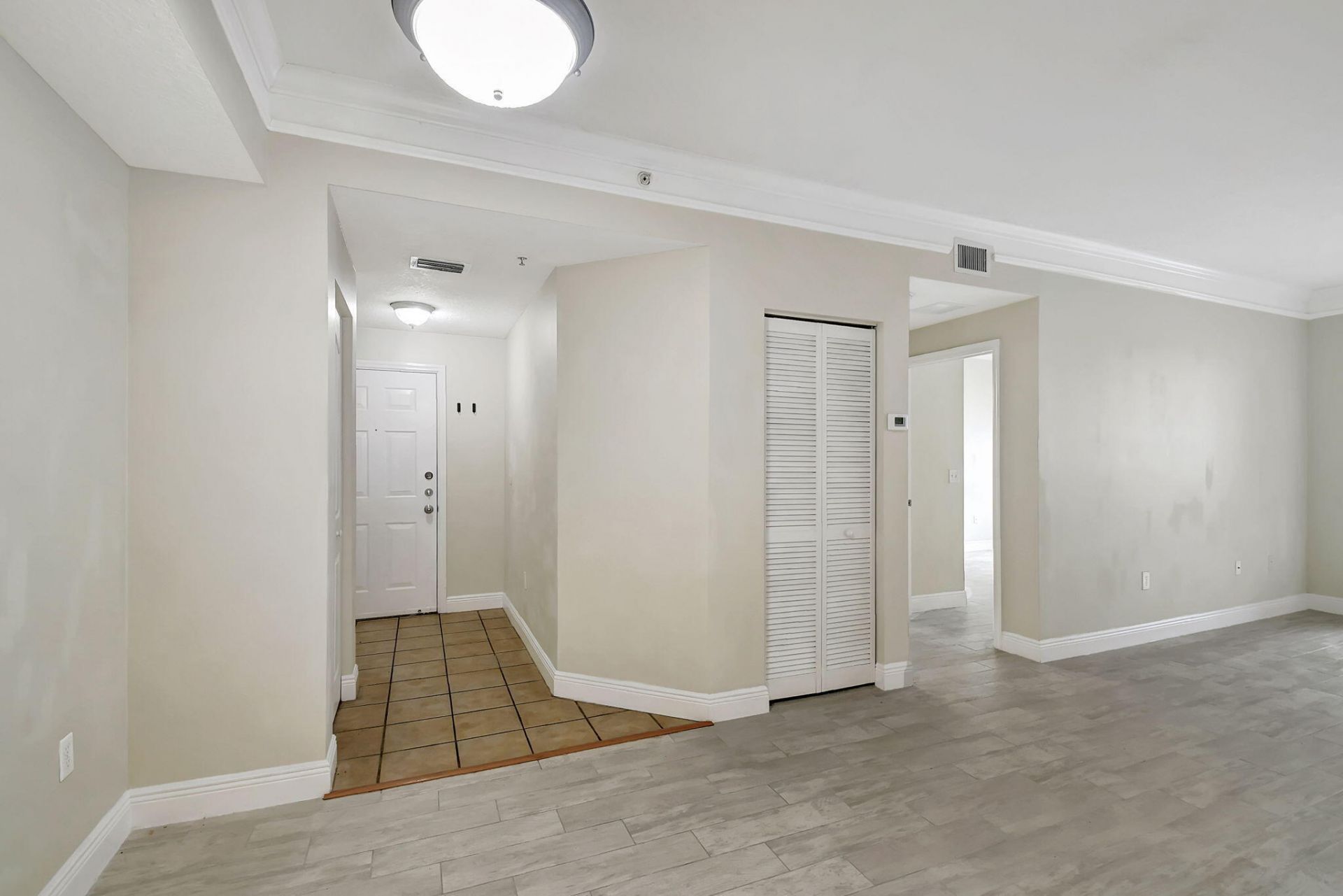 9849 Baywinds Drive, Unit 8101, West Palm Beach, FL 33411 Photo