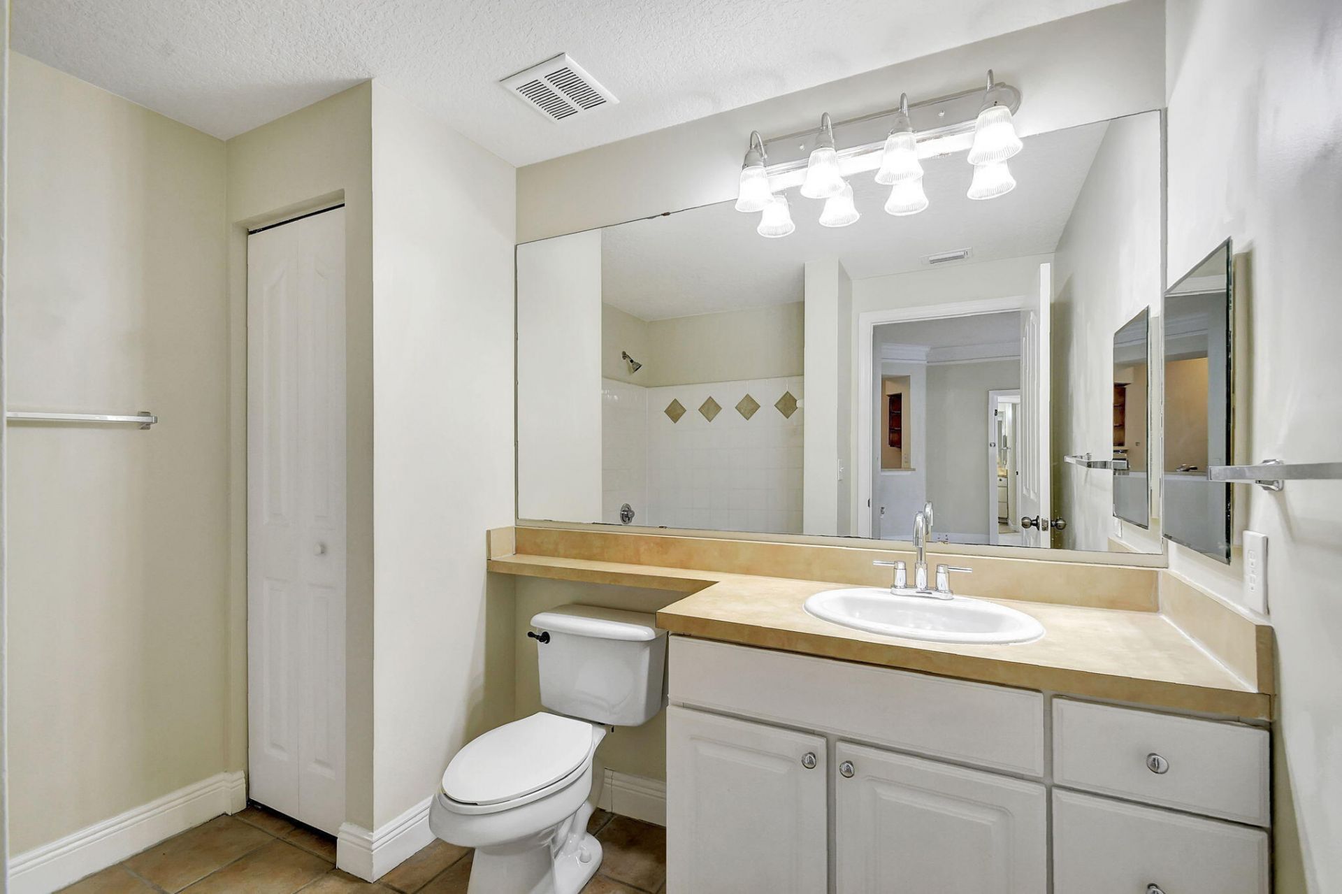 9849 Baywinds Drive, Unit 8101, West Palm Beach, FL 33411 Photo