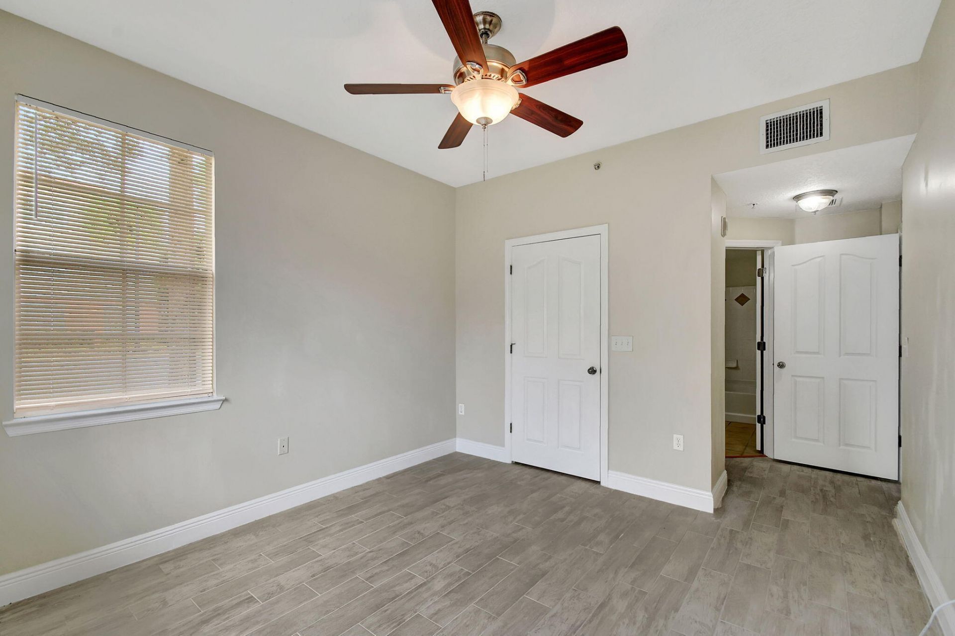 9849 Baywinds Drive, Unit 8101, West Palm Beach, FL 33411 Photo