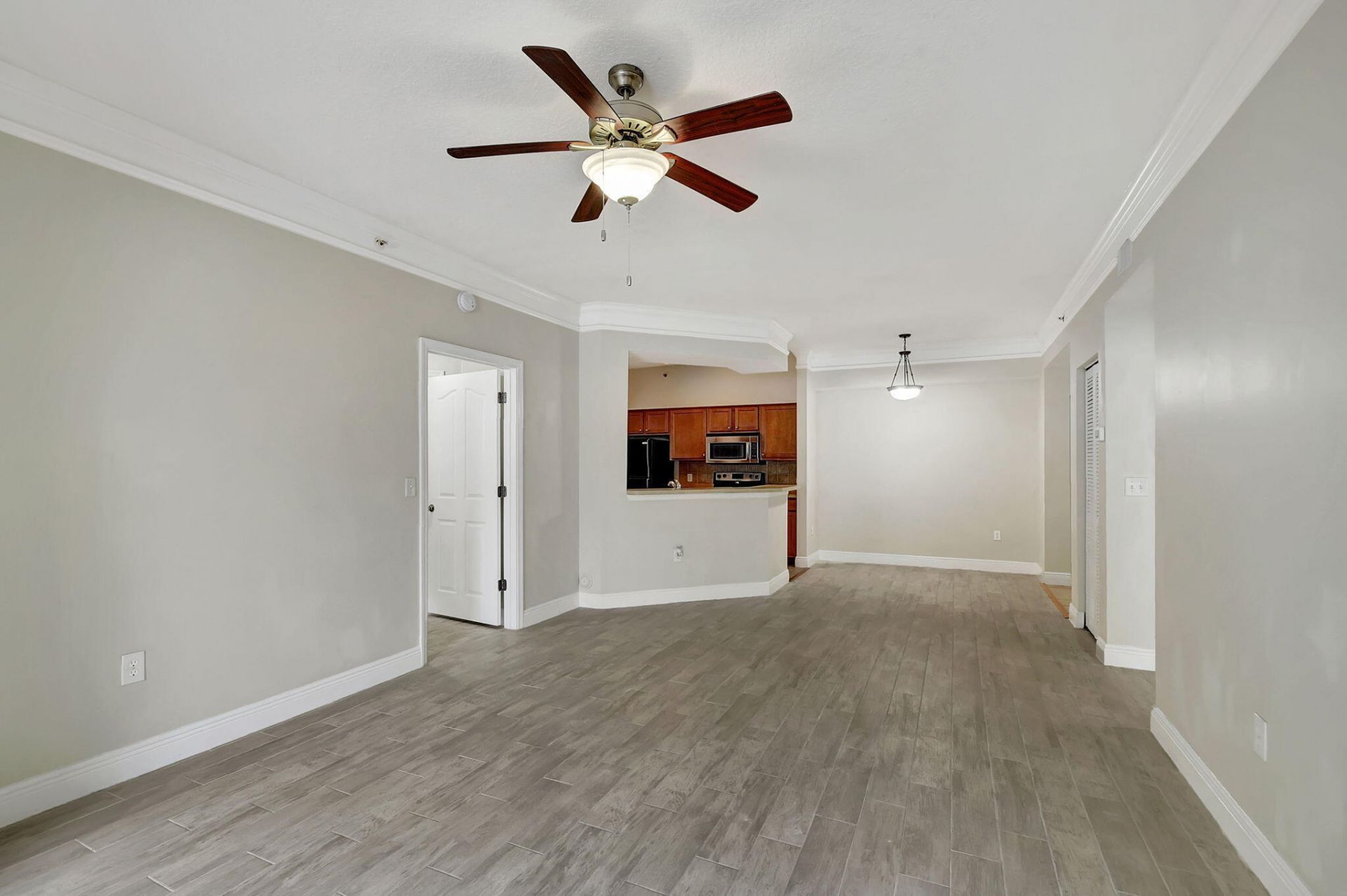9849 Baywinds Drive, Unit 8101, West Palm Beach, FL 33411 Photo