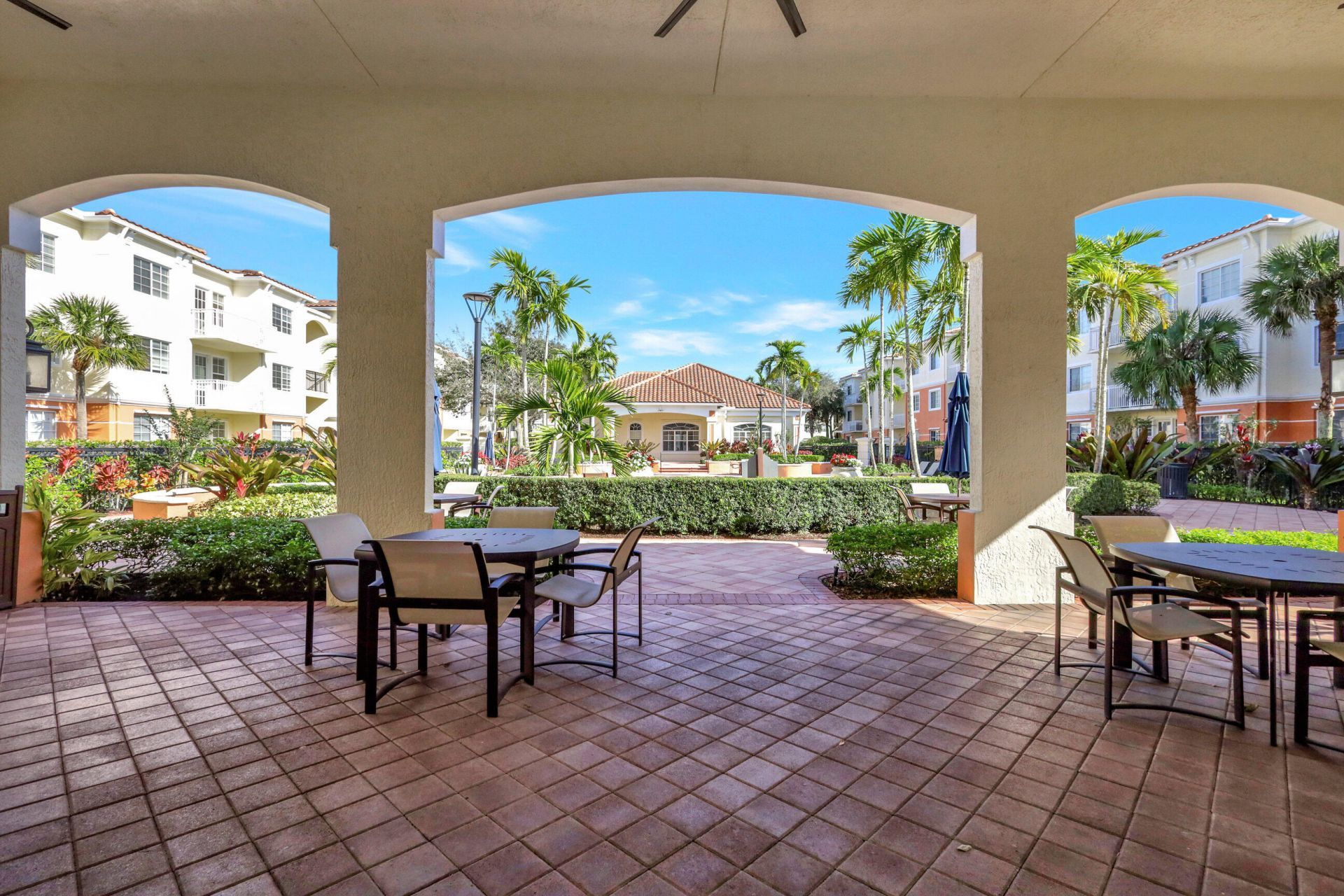 9849 Baywinds Drive, Unit 8101, West Palm Beach, FL 33411 Photo
