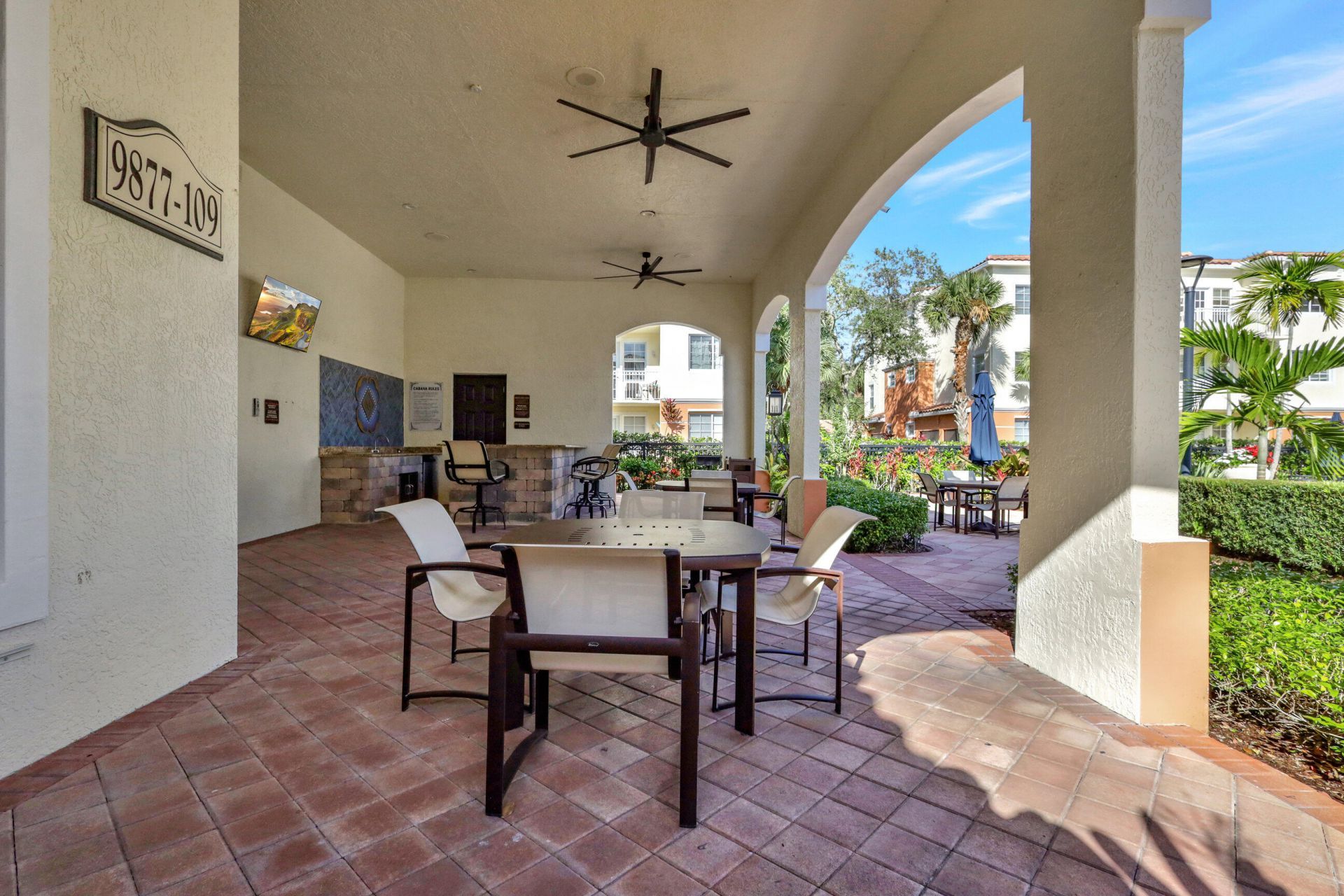 9849 Baywinds Drive, Unit 8101, West Palm Beach, FL 33411 Photo