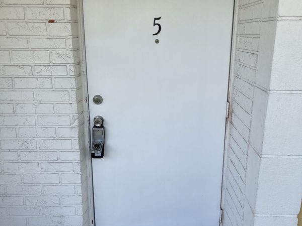 440 SE 2nd Avenue, Unit 5, Deerfield Beach, FL 33441