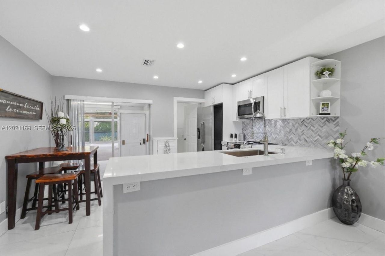4966 SW 93rd Ave , Cooper City, FL 33328 Photo