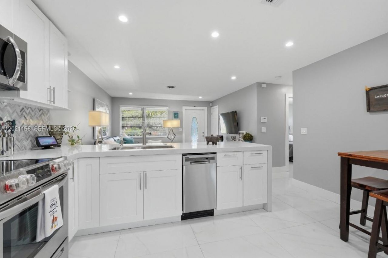 4966 SW 93rd Ave , Cooper City, FL 33328 Photo
