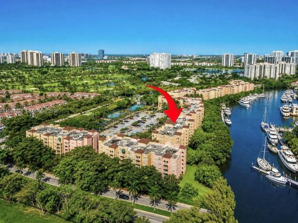 19601 E Country Club Dr , Unit 7102, Aventura, FL 33180