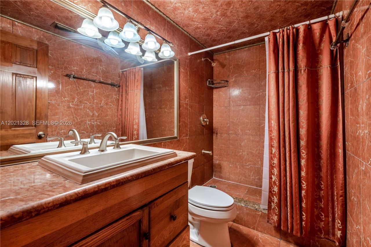 19601 E Country Club Dr , Unit 7102, Aventura, FL 33180 Photo