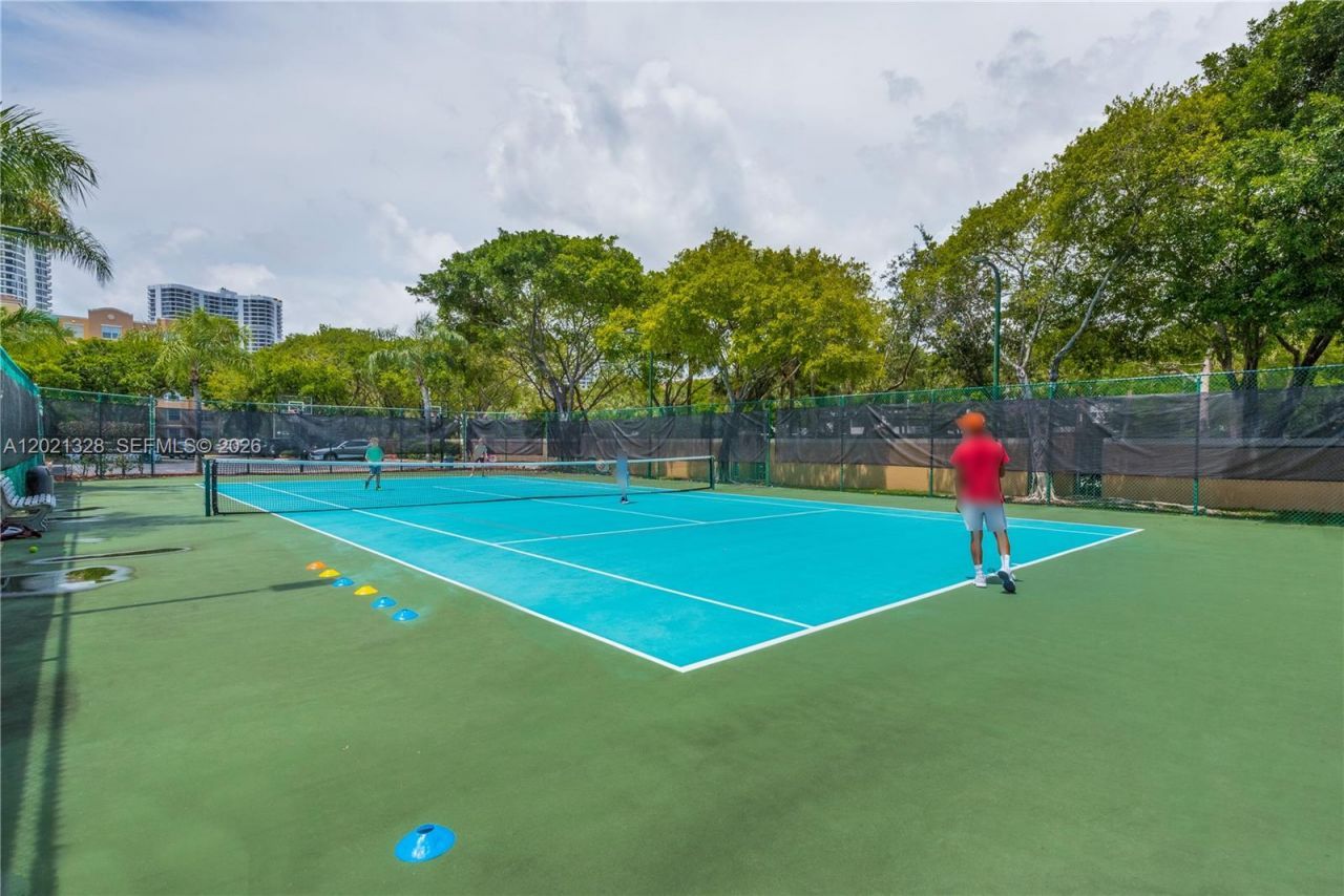 19601 E Country Club Dr , Unit 7102, Aventura, FL 33180 Photo