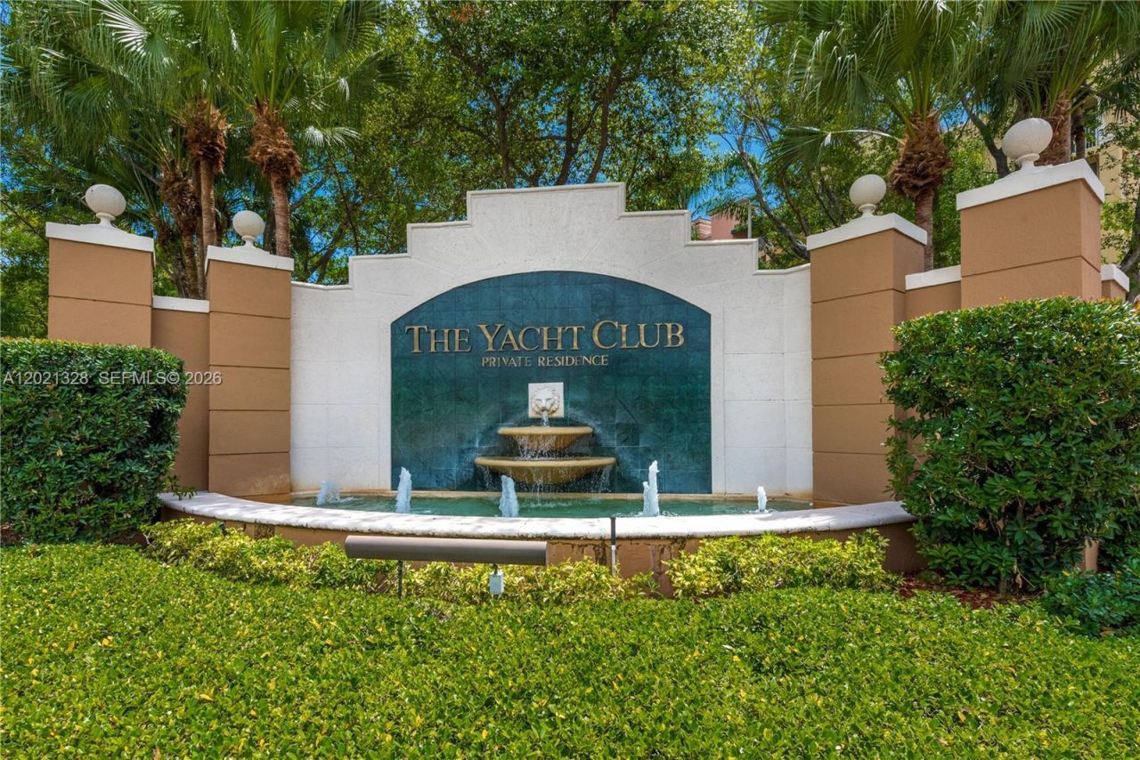 19601 E Country Club Dr , Unit 7102, Aventura, FL 33180 Photo