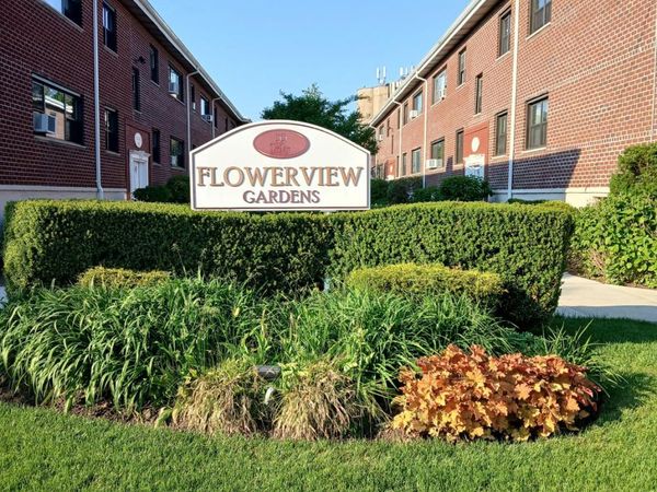 55 Tulip Avenue , Unit B5-5, Floral Park, NY 11001
