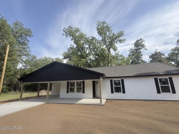 226 W Park Street , Alamo, TN 38001