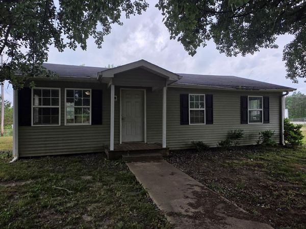668 Cook Street , Lexington, TN 38351