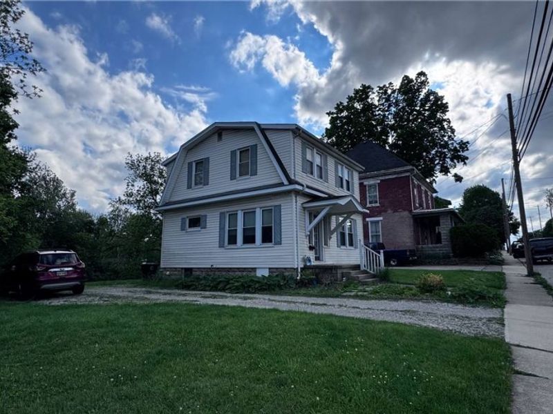 358 W Locust Street, Wilmington, OH 45177 Photo 2
