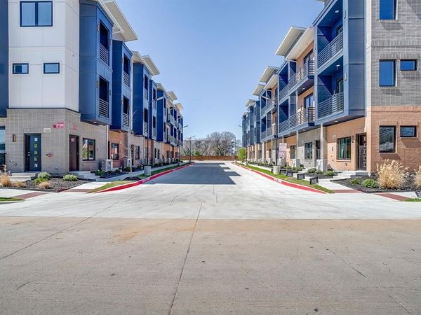 115 Merritt Street , Fort Worth, TX 76114