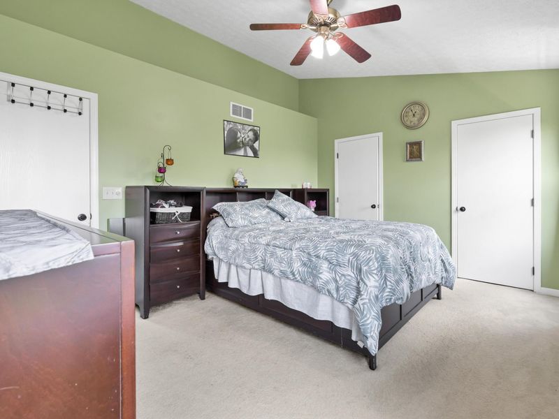 3132 Menzola Drive, Columbus, OH 43228 Photo 15