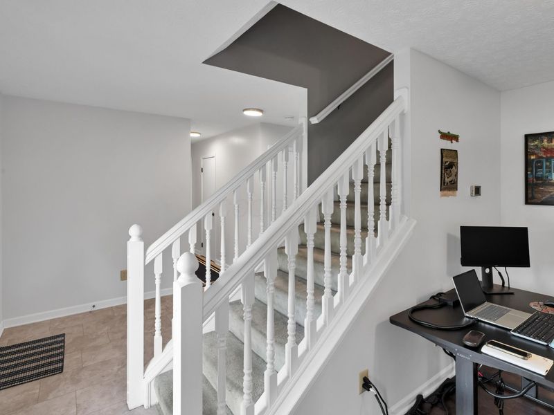 3132 Menzola Drive, Columbus, OH 43228 Photo 4