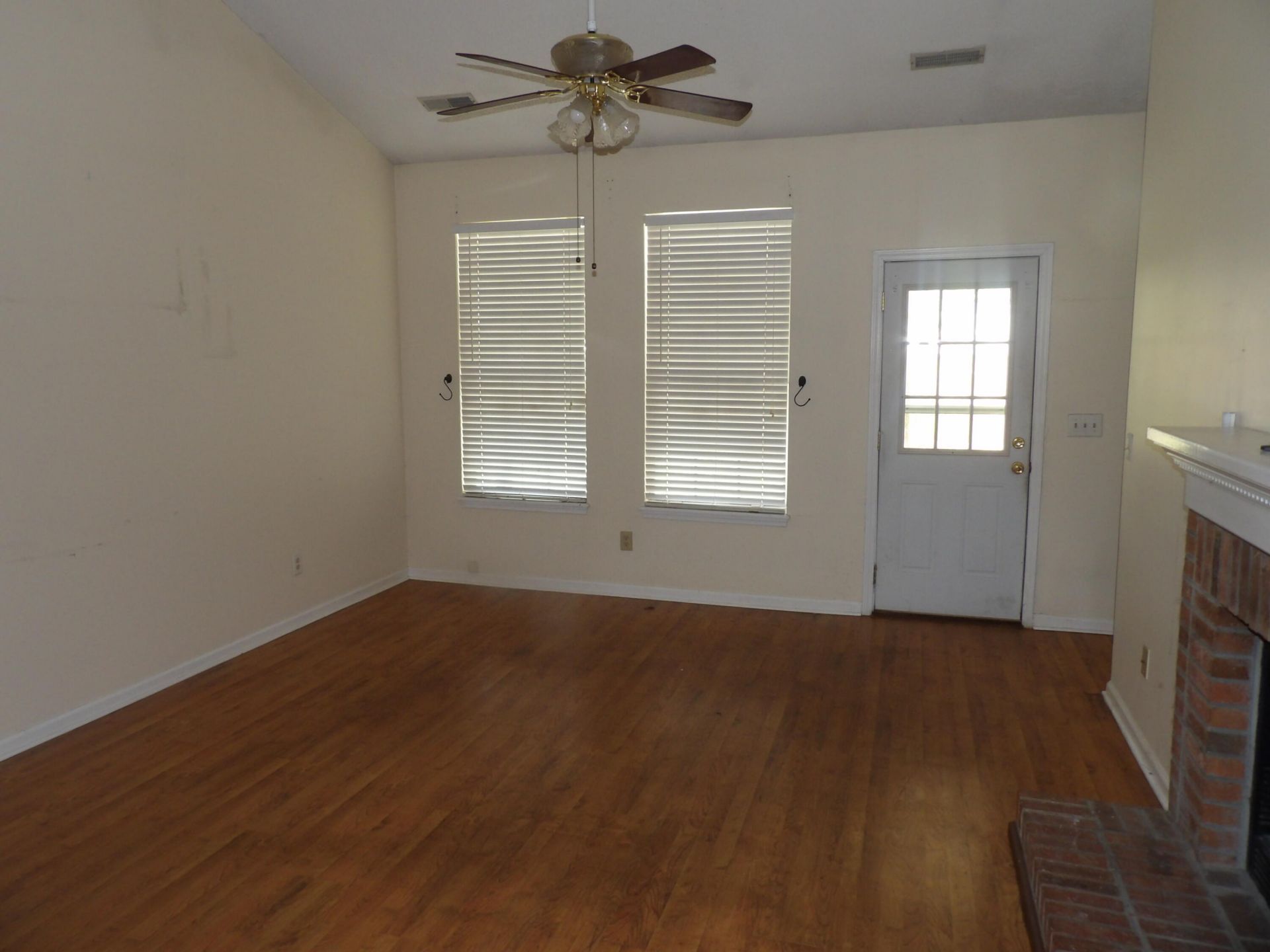 116 Turnbury Road Photo 4