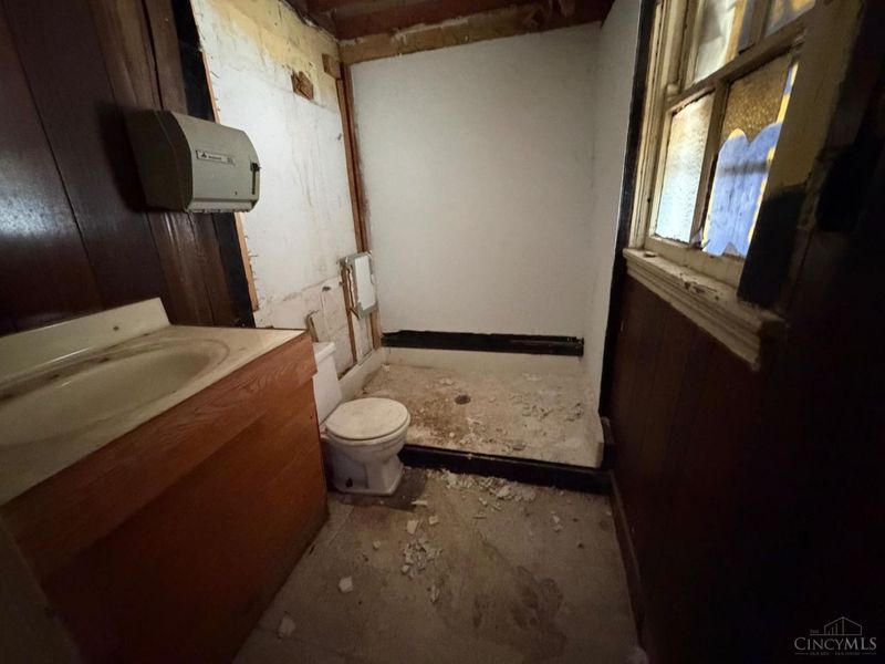 830 Livingston Street, Cincinnati, OH 45214 Photo 8