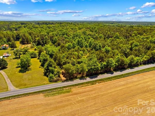 190 Sheffield Road , Harmony, NC 28634