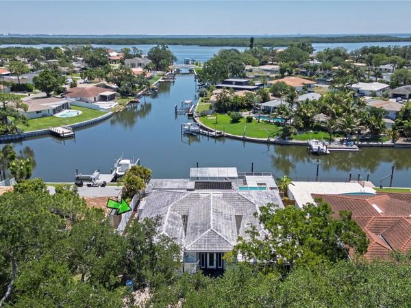 1880 TANGLEWOOD DRIVE NE, ST PETERSBURG, FL 33702