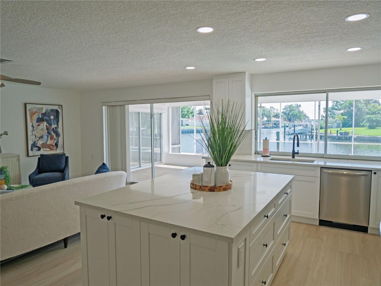 1880 Tanglewood Drive Ne, Saint Petersburg, FL 33702 Photo