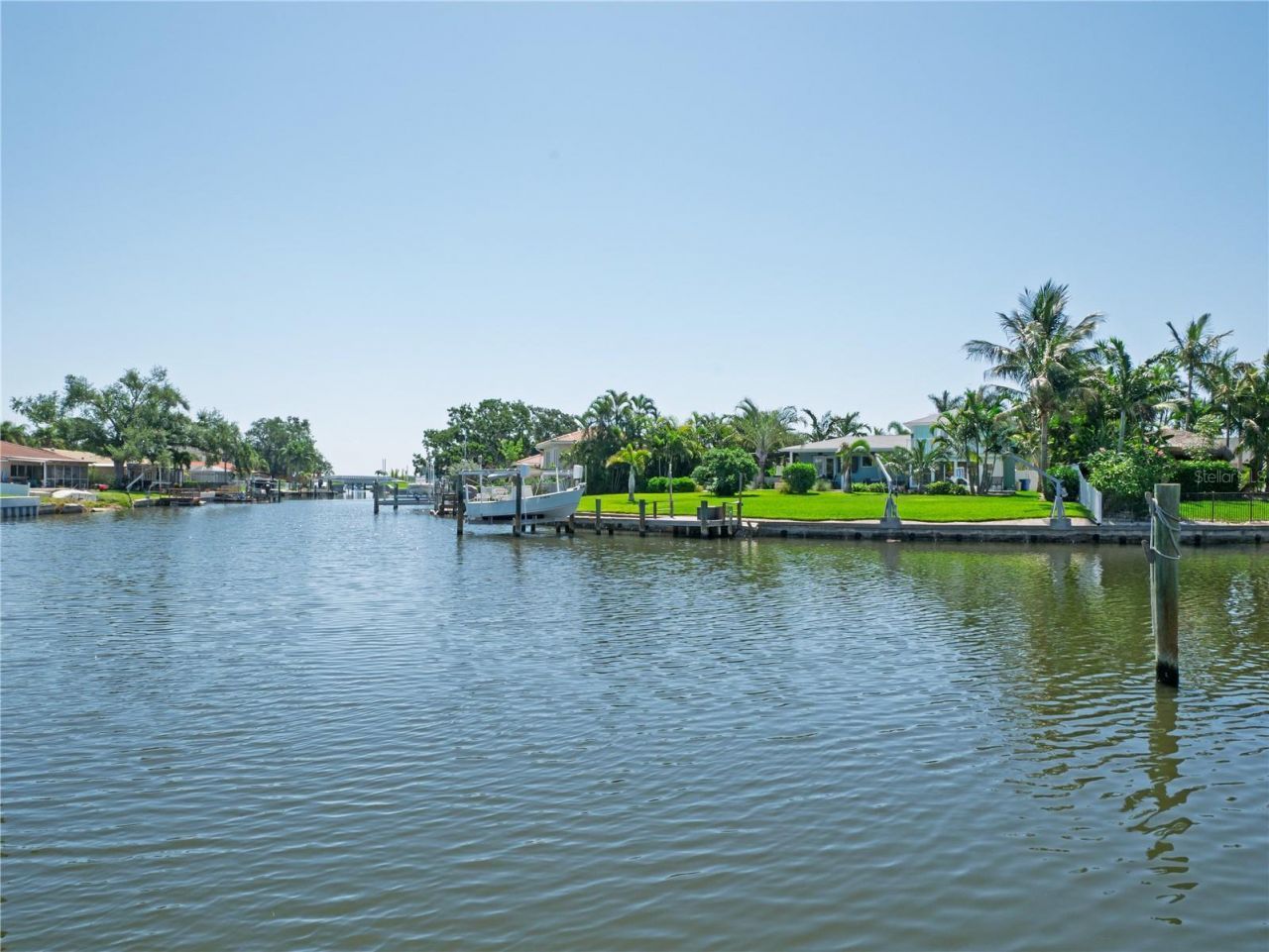 1880 Tanglewood Drive Ne, Saint Petersburg, FL 33702 Photo