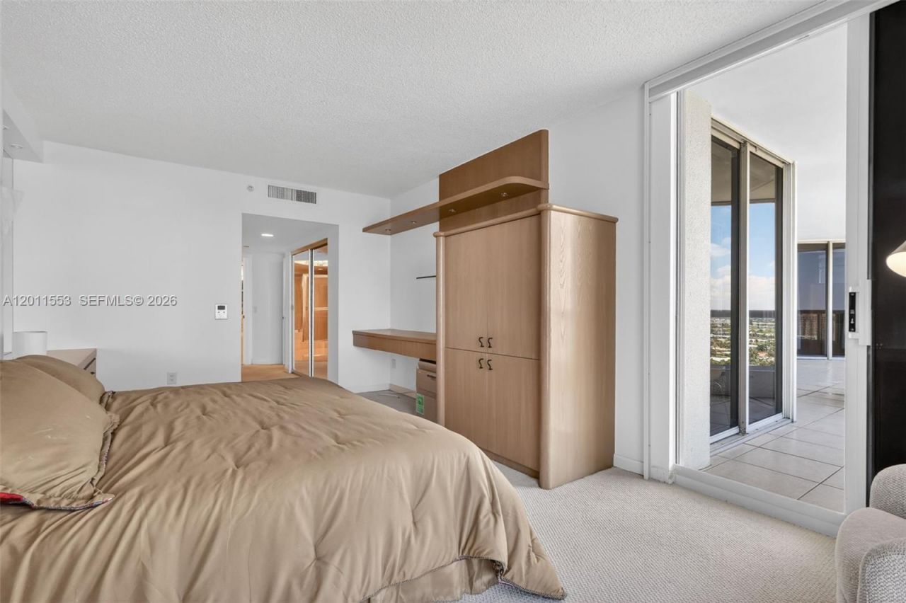 21205 Yacht Club Dr , Unit 2409, Aventura, FL 33180 Photo