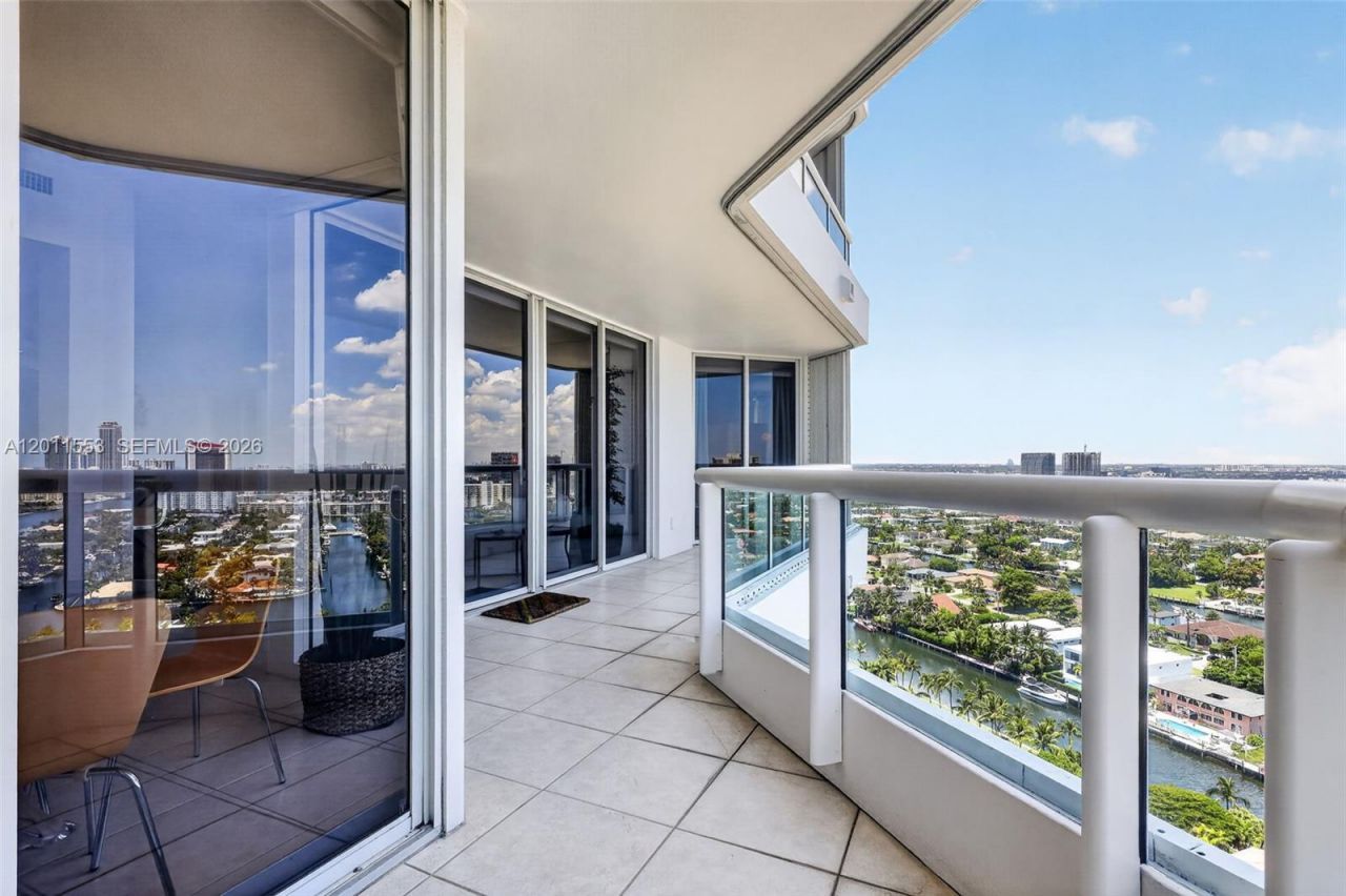 21205 Yacht Club Dr , Unit 2409, Aventura, FL 33180 Photo