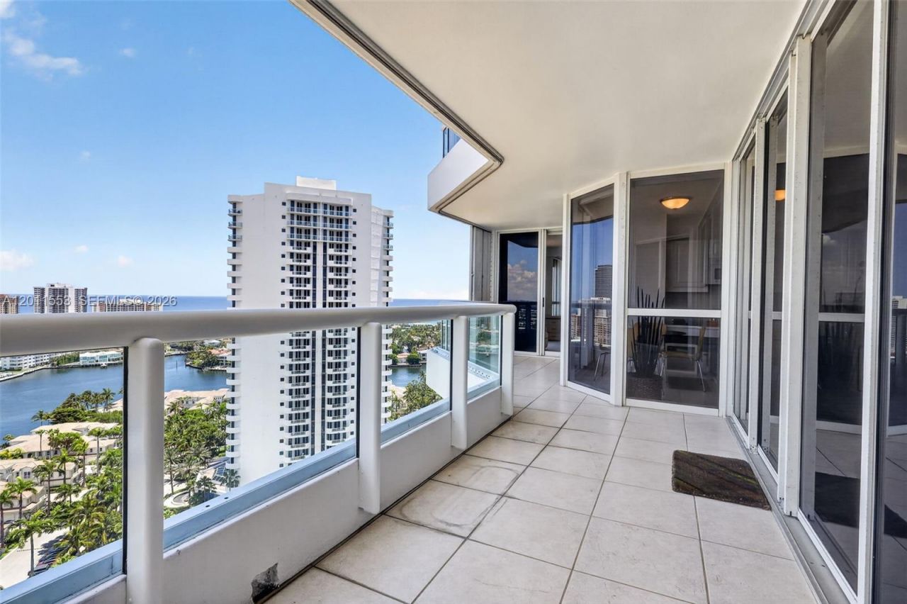 21205 Yacht Club Dr , Unit 2409, Aventura, FL 33180 Photo
