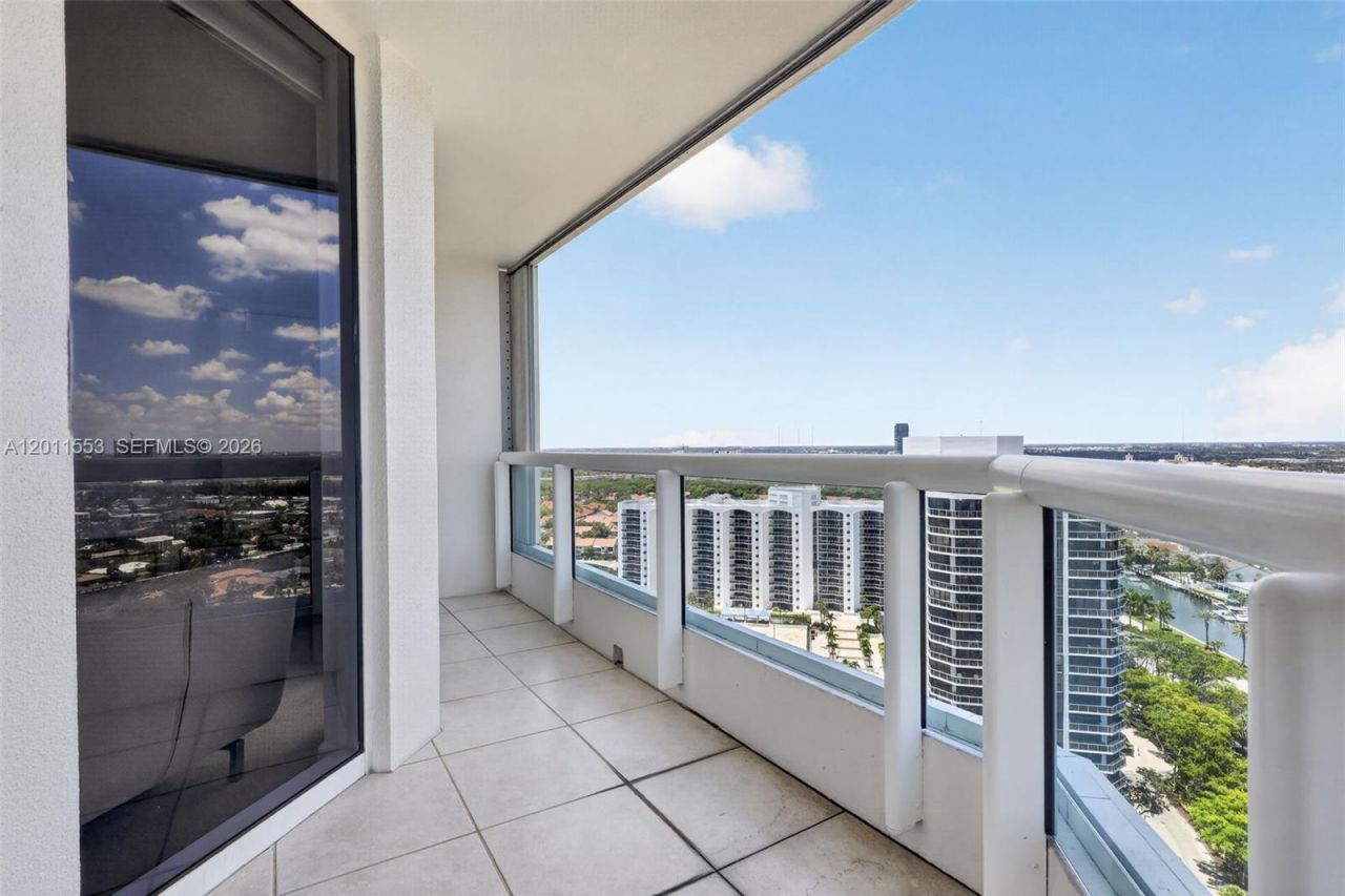 21205 Yacht Club Dr , Unit 2409, Aventura, FL 33180 Photo