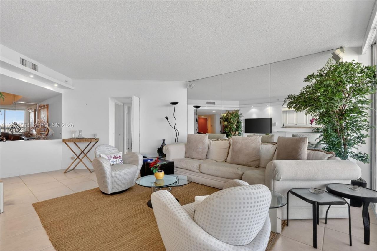 21205 Yacht Club Dr , Unit 2409, Aventura, FL 33180 Photo