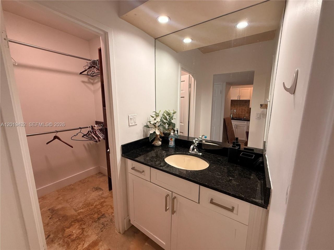 100 Lincoln Rd , Unit 1206, Miami Beach, FL 33139 Photo