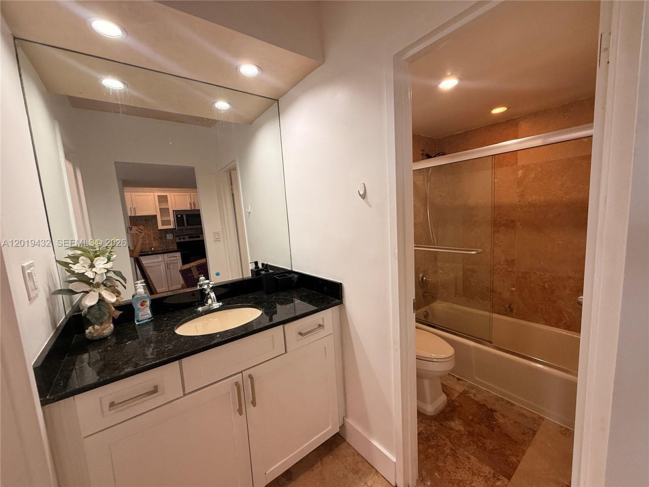 100 Lincoln Rd , Unit 1206, Miami Beach, FL 33139 Photo