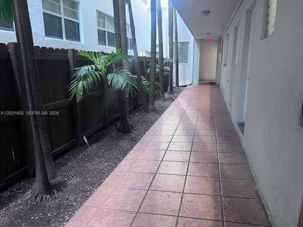528 Meridian Ave, Unit 503, Miami Beach, FL 33139