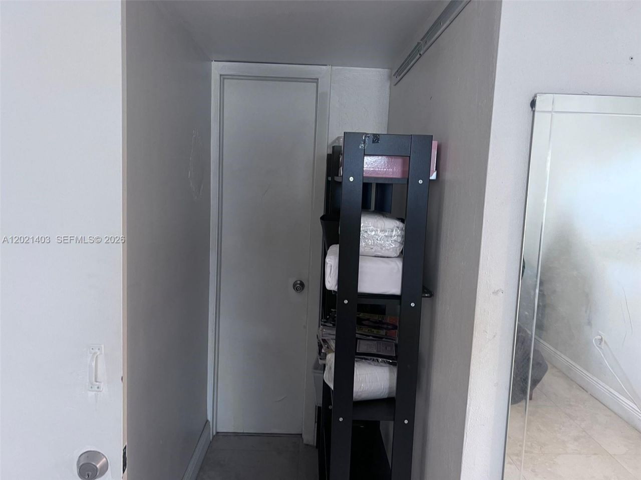 528 Meridian Ave, Unit 503, Miami Beach, FL 33139 Photo