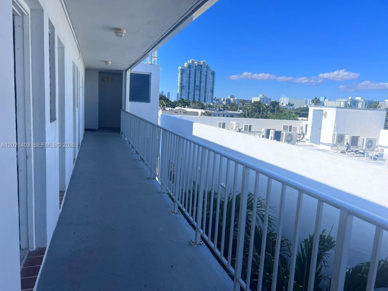 528 Meridian Ave, Unit 503, Miami Beach, FL 33139 Photo