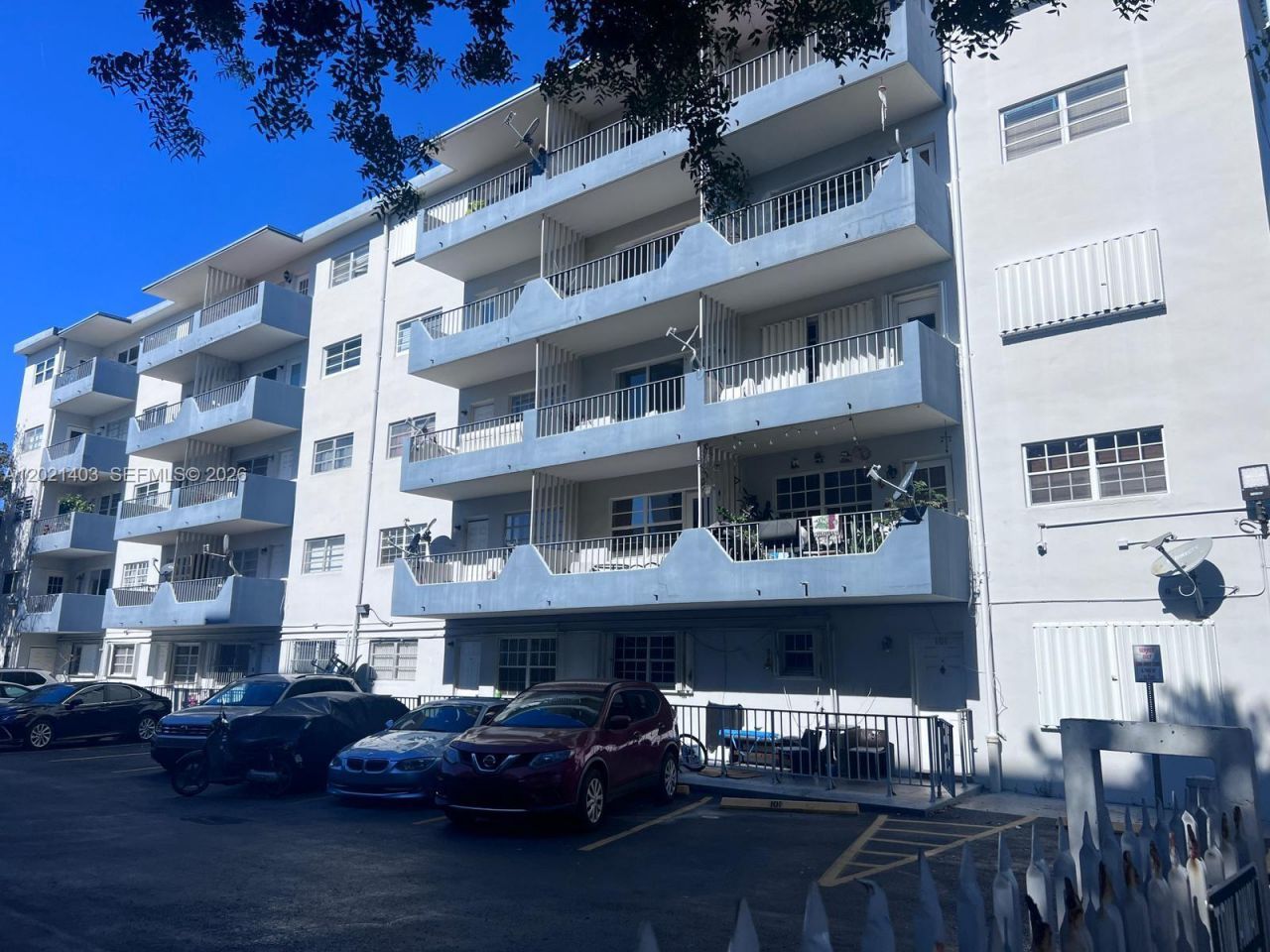 528 Meridian Ave, Unit 503, Miami Beach, FL 33139 Photo