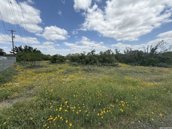 510 Ridge View Dr, San Antonio, TX 78253