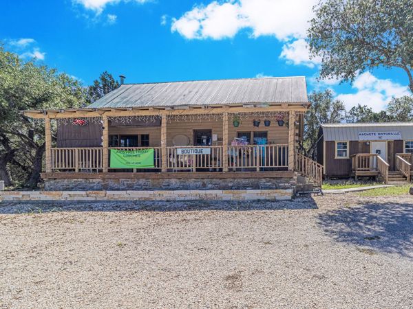 9587 Fm 1283, Lakehills, TX 78063