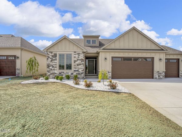 9233 Summer Song Lane , Sylvania, OH 43560