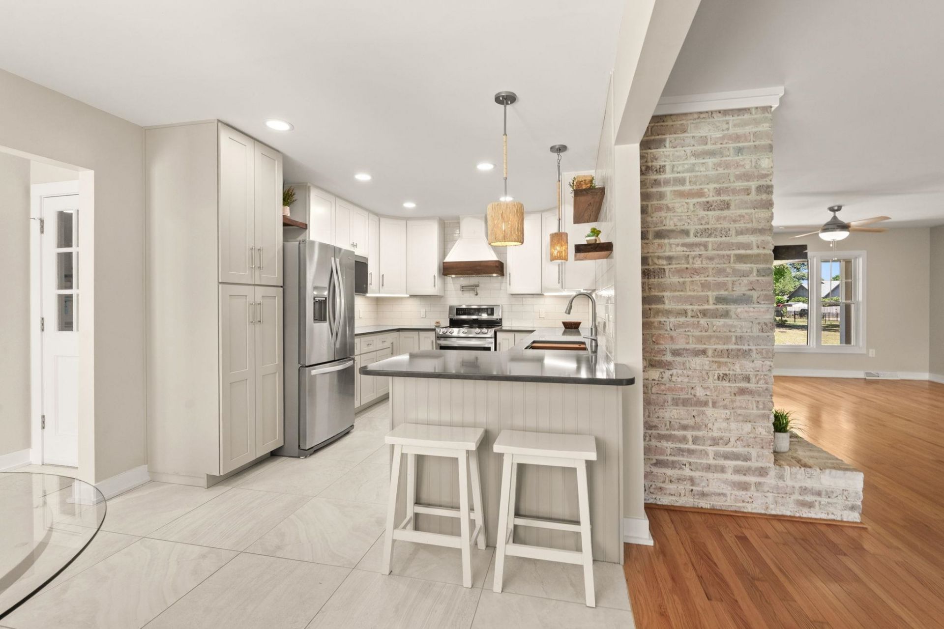 4504 River Rd. Photo 11